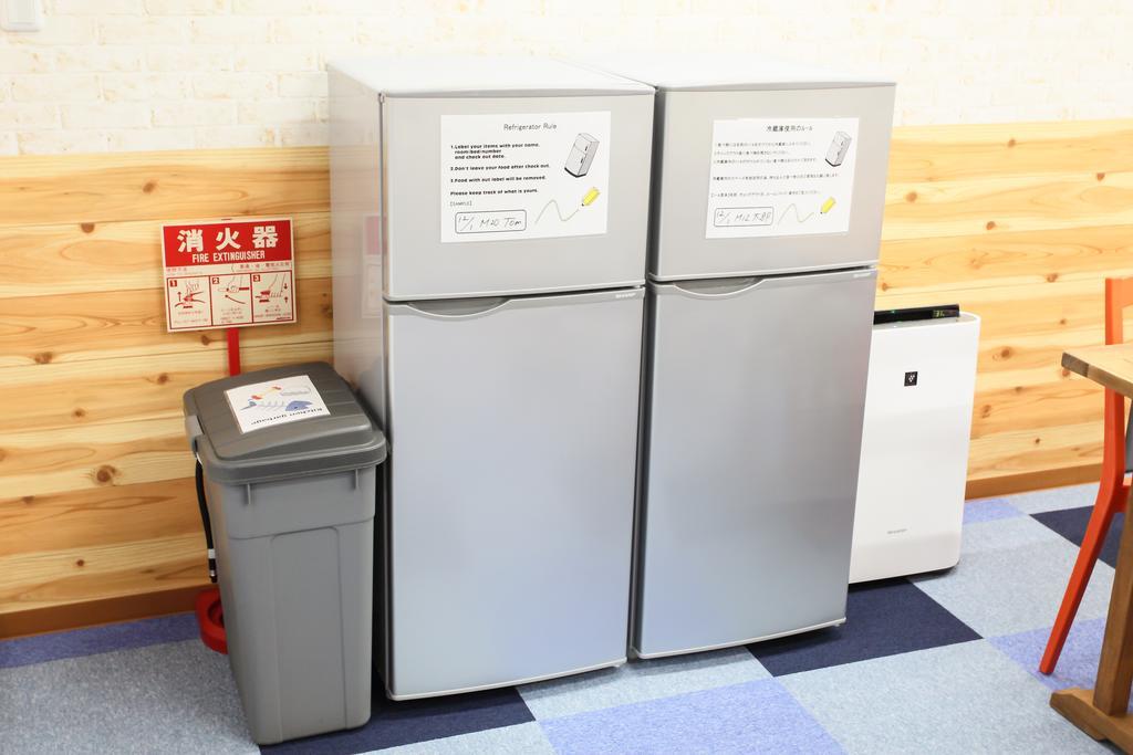 Gate 80 Vandrehjem Osaka Eksteriør billede