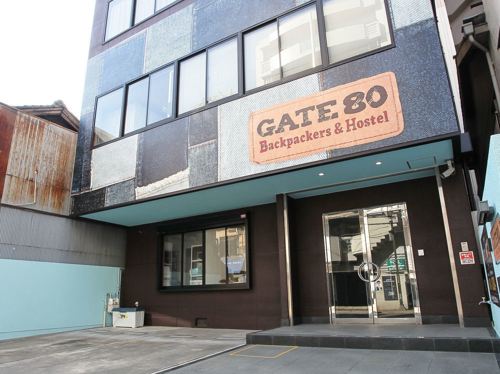 Gate 80 Vandrehjem Osaka Eksteriør billede